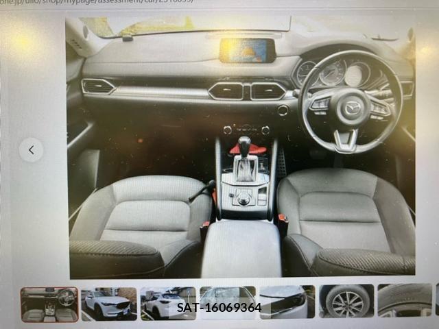 Mazda CX-5 2018-04 8158251-2