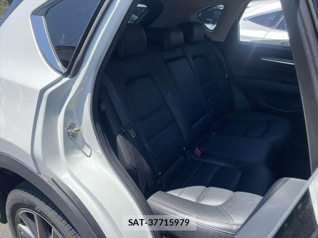 Mazda CX-5 2018-08 8207153-11