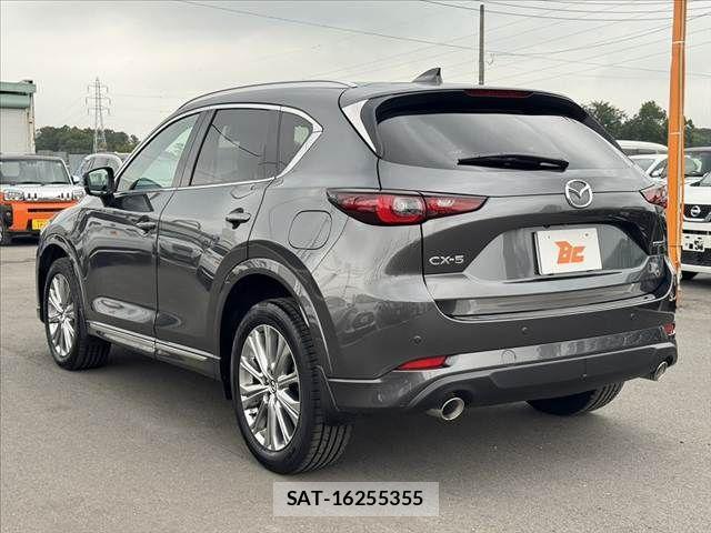 Mazda CX-5 2022-02 8207140-12