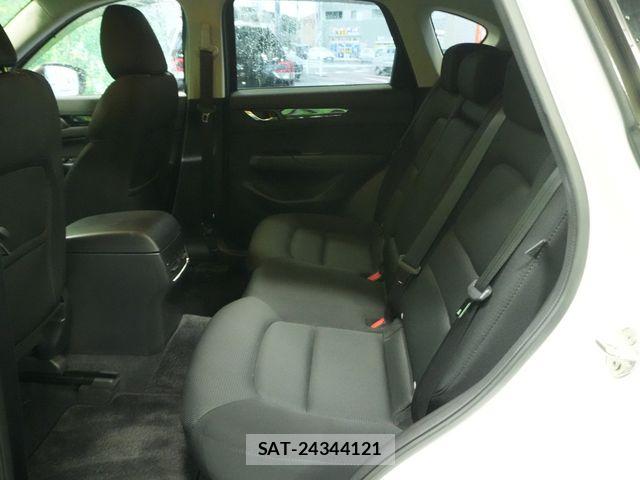 Mazda CX-5 2017-08 8207156-25