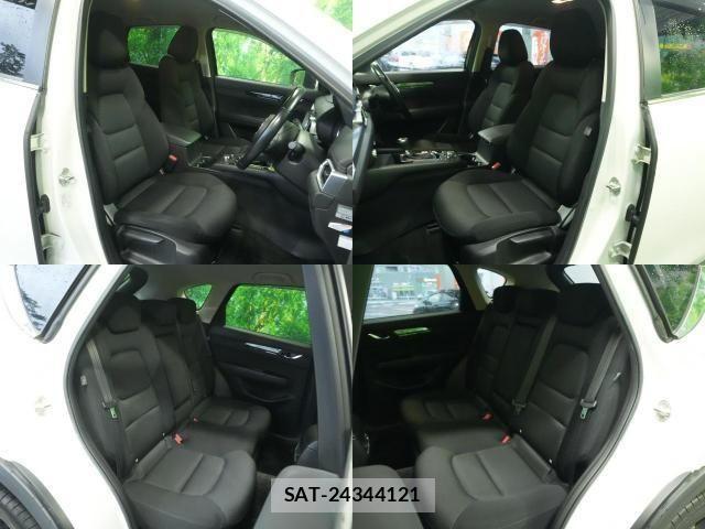 Mazda CX-5 2017-08 8207156-2
