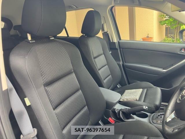 Mazda CX-5 2013-06 8207164-12