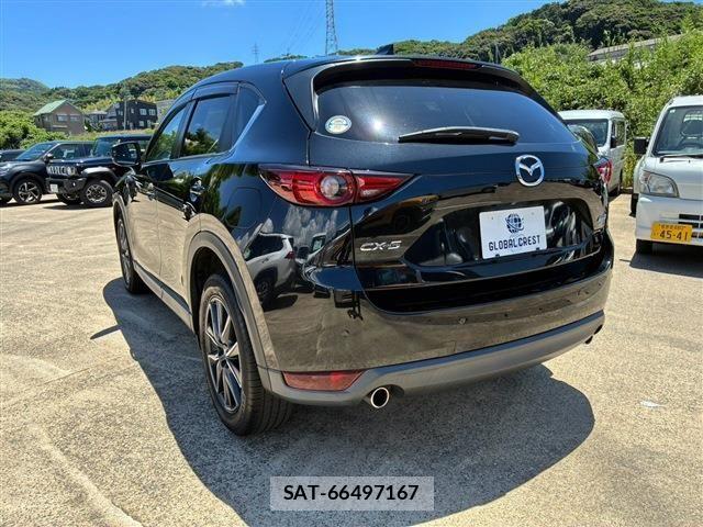 Mazda CX-5 2017-03 8207155-11