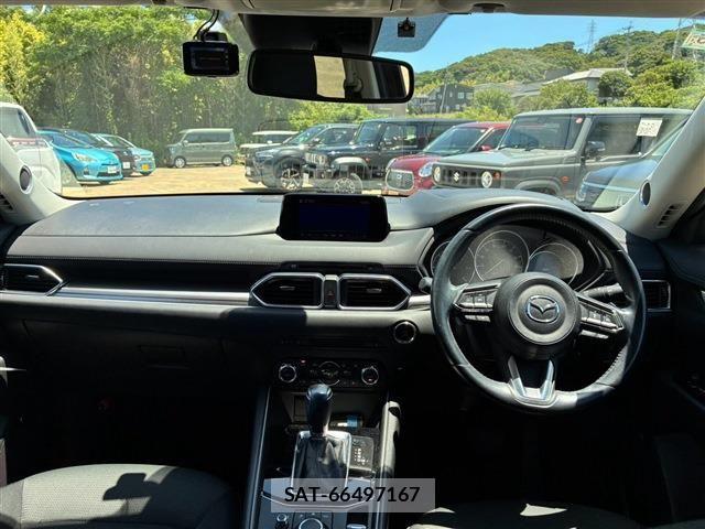 Mazda CX-5 2017-03 8207155-2