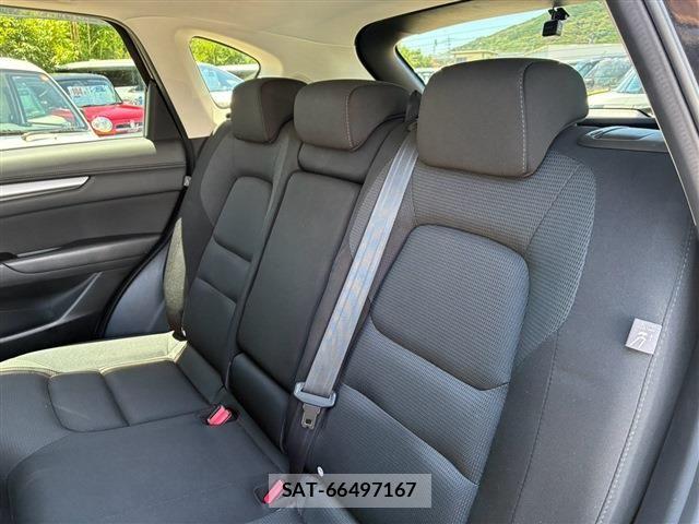 Mazda CX-5 2017-03 8207155-4