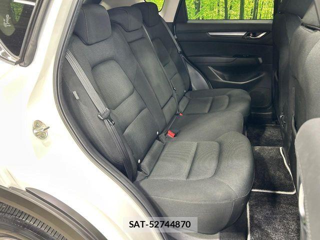 Mazda CX-5 2022-06 8207142-8