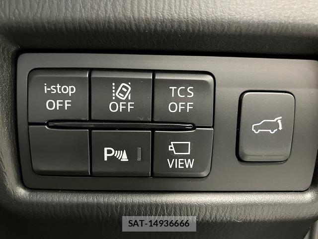 Mazda CX-5 2018-06 8207144-6