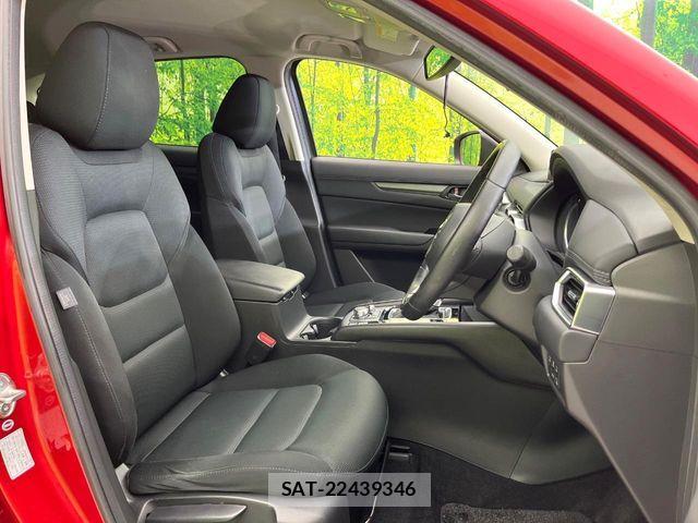 Mazda CX-5 2017-06 8229484-8