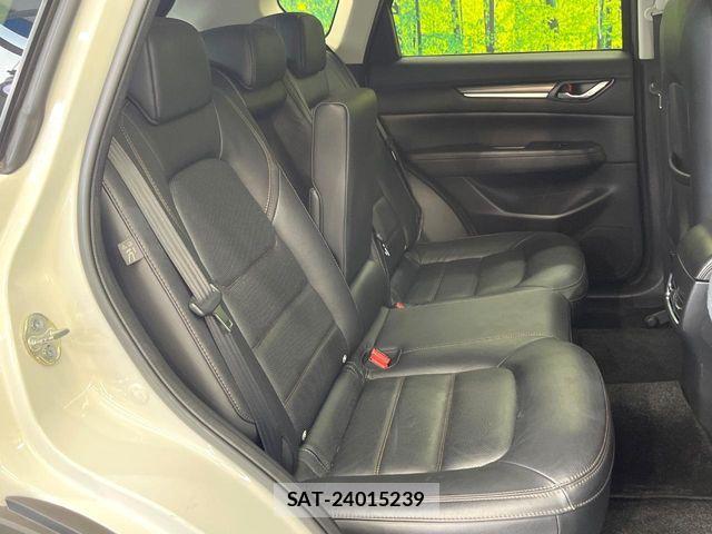 Mazda CX-5 2017-11 8244983-8