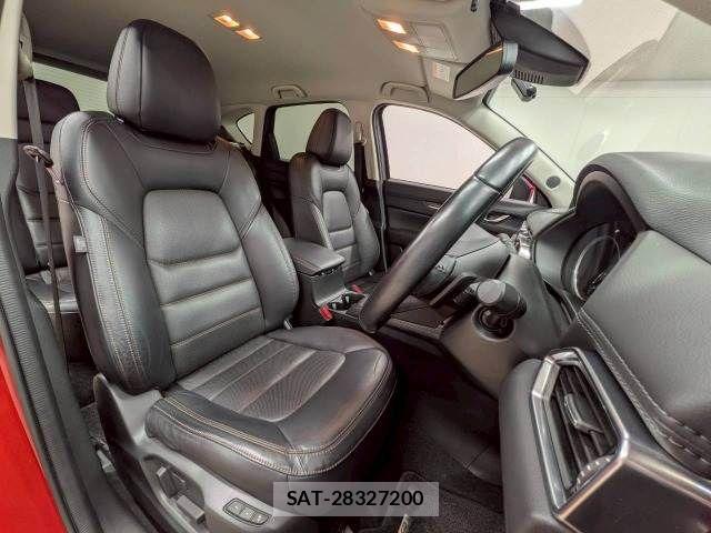 Mazda CX-5 2019-04 8244981-4