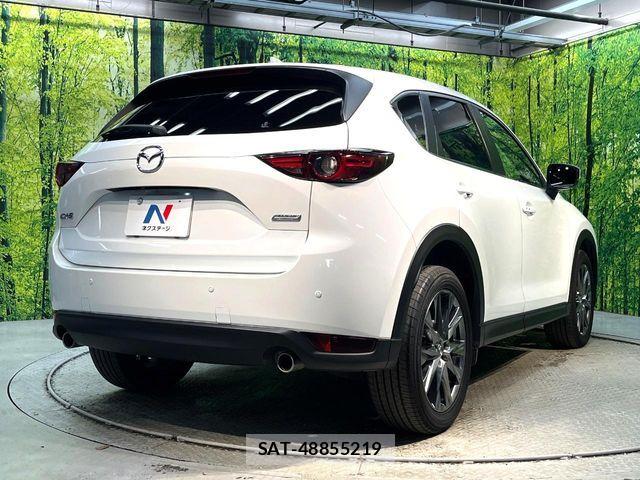 Mazda CX-5 2018-03 8314050-16
