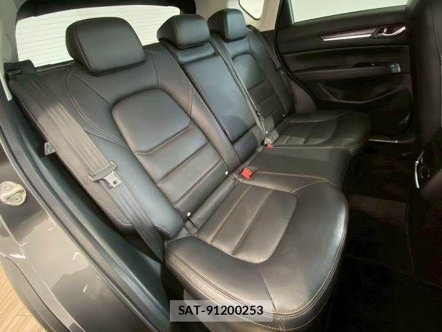 Mazda CX-5 2018-03 8335460-11