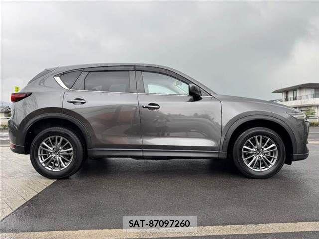 Mazda CX-5 2017-11 8335476-11