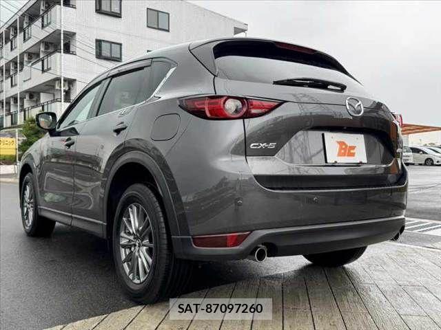 Mazda CX-5 2017-11 8335476-12