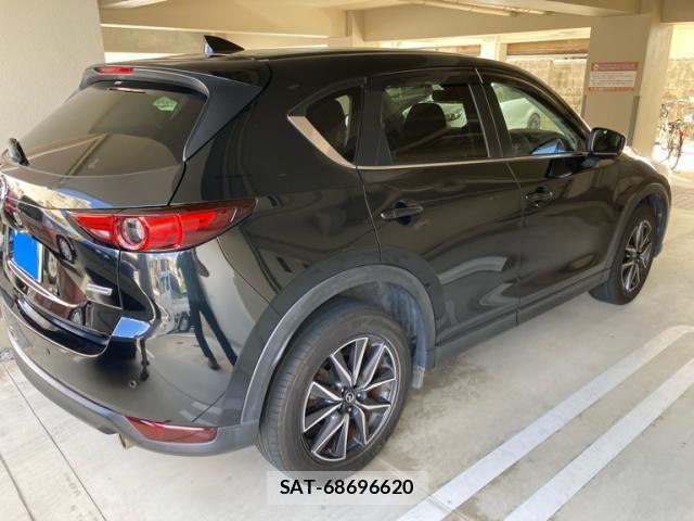 Mazda CX-5 2018-09 8354281-4