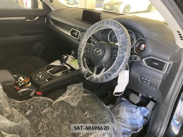 Mazda CX-5 2018-09 8354281-8