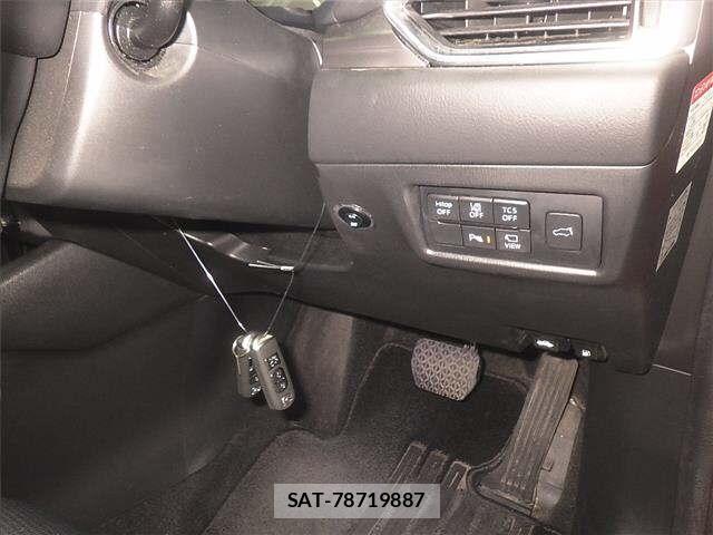 Mazda CX-5 2019-02 8321825-4