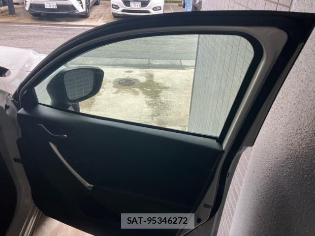 Mazda CX-5 2013-02 8411890-13