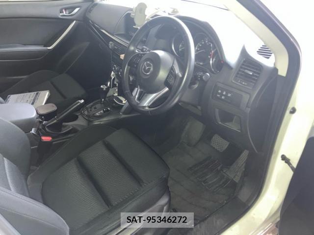 Mazda CX-5 2013-02 8411890-14