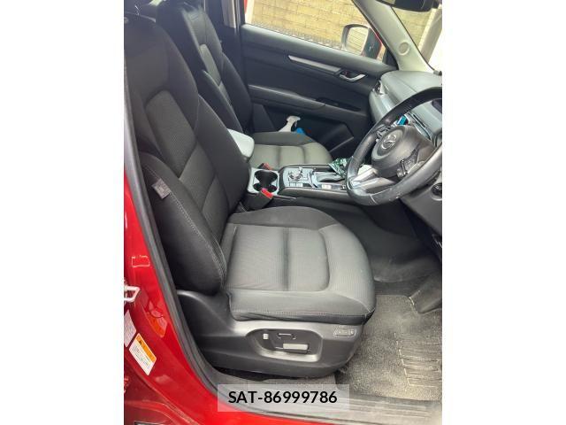Mazda CX-5 2020-09 8411877-11