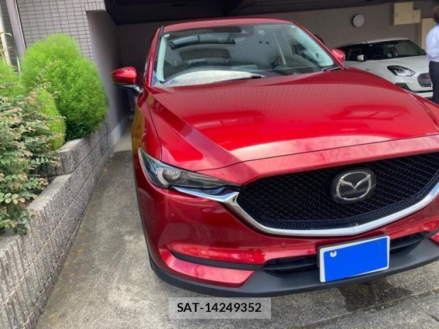 Mazda CX-5 2017-08 8411880-0