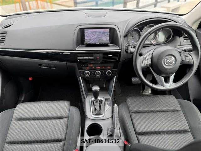 Mazda CX-5 2014-09 8411882-1