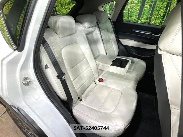 Mazda CX-5 2017-08 8457283-8