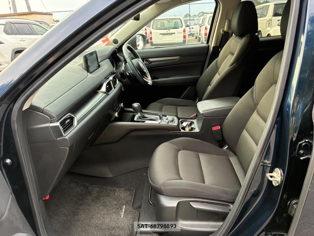 Mazda CX-5 2020-05 8298906-10