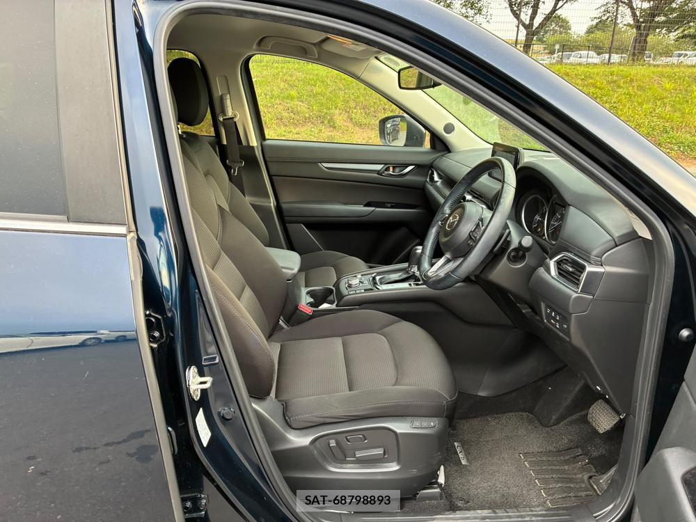 Mazda CX-5 2020-05 8298906-11