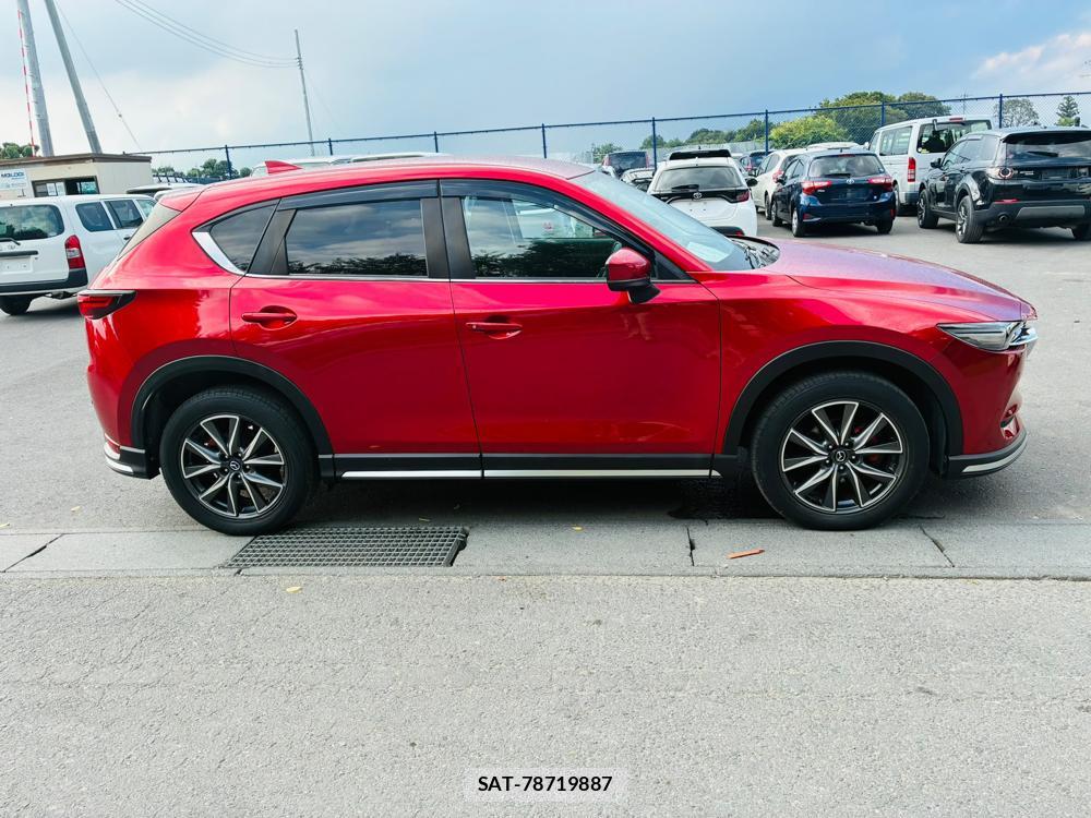 Mazda CX-5 2019-02 8321825-5