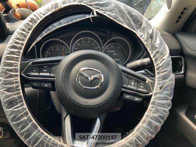 Mazda CX-5 2018-09 8561621-16