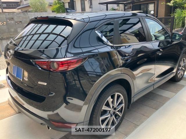 Mazda CX-5 2018-09 8561621-2