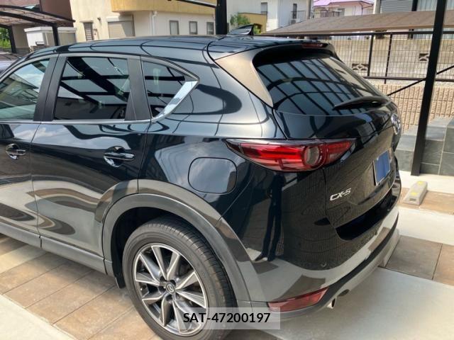 Mazda CX-5 2018-09 8561621-3