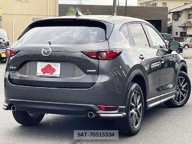 Mazda CX-5 2017-08 8561623-2