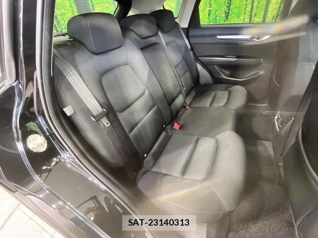 Mazda CX-5 2017-03 8626364-8