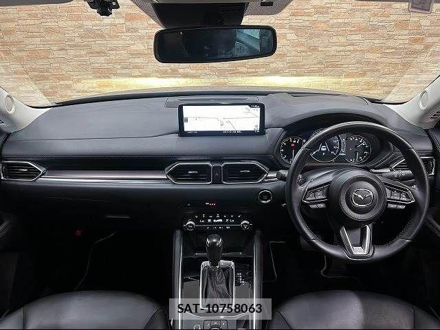 Mazda CX-5 2022-01 8626354-1