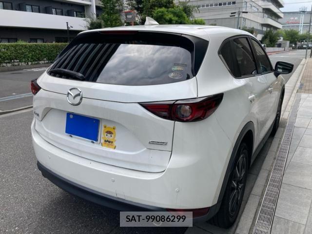 Mazda CX-5 2017-09 8626365-2