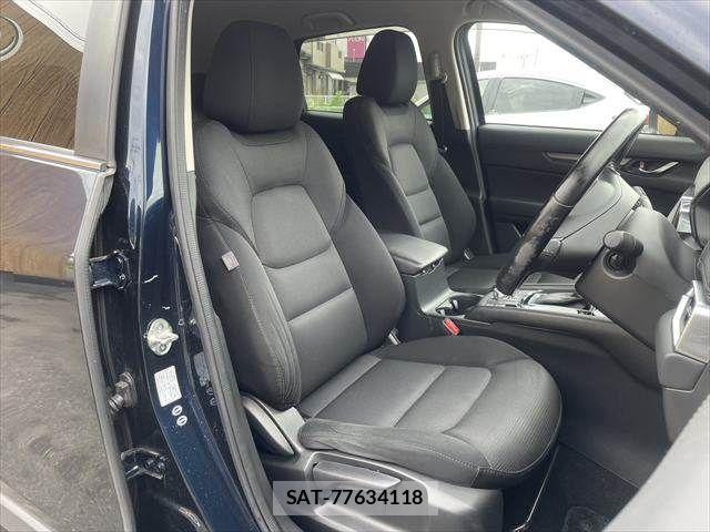 Mazda CX-5 2018-03 8658639-7