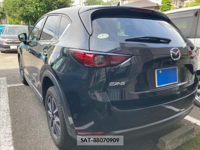 Mazda CX-5 2017-07 8658642-3
