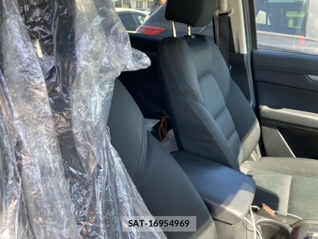 Mazda CX-5 2018-07 8658647-9