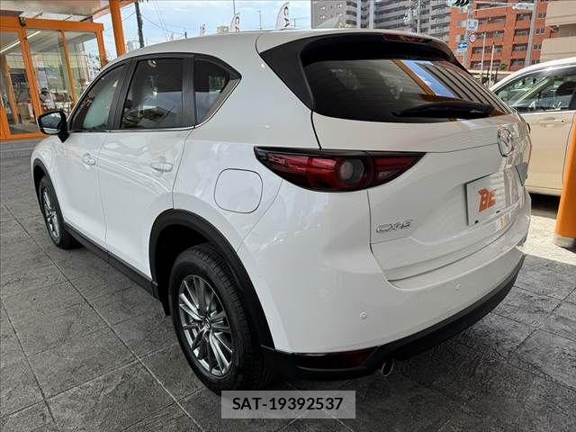 Mazda CX-5 2017-11 8658637-12