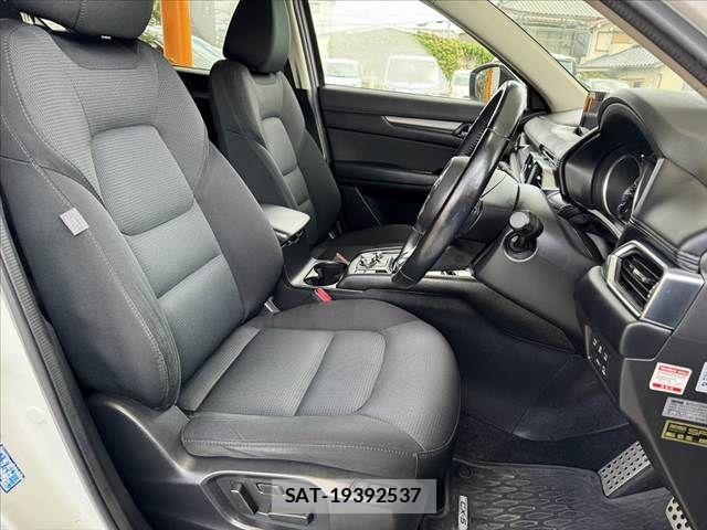 Mazda CX-5 2017-11 8658637-15