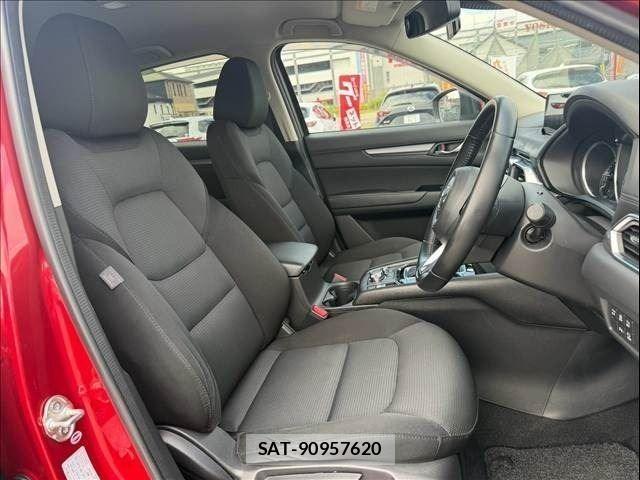 Mazda CX-5 2018-01 8741539-7