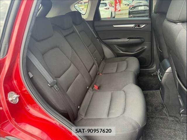 Mazda CX-5 2018-01 8741539-8