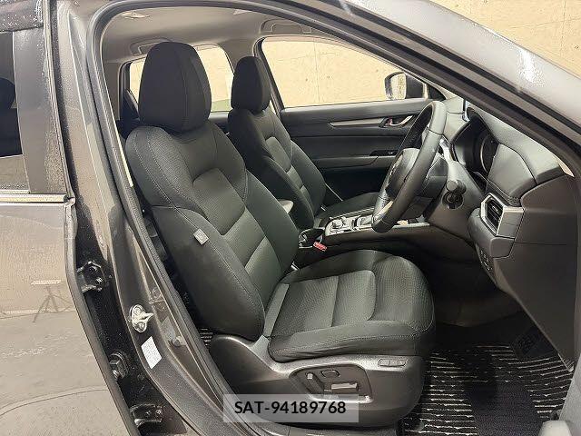 Mazda CX-5 2019-09 8741535-9