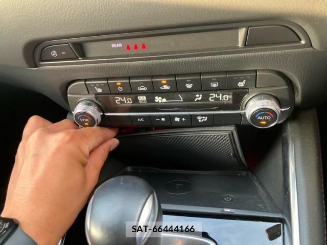 Mazda CX-5 2022-04 8828521-14