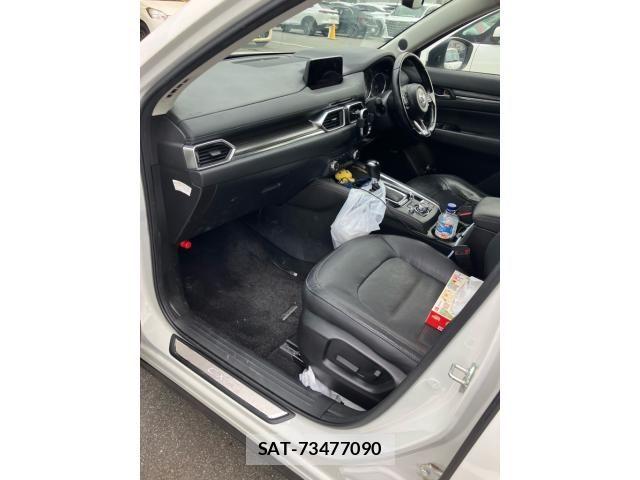 Mazda CX-5 2017-10 8828538-9