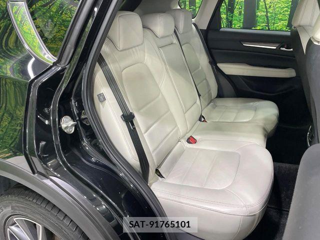 Mazda CX-5 2017-10 8828530-9