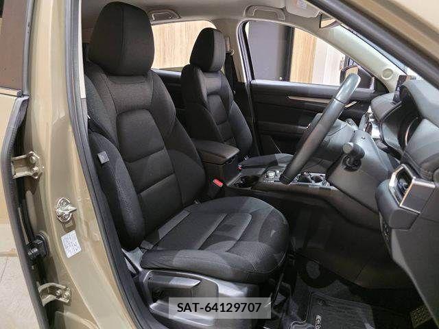 Mazda CX-5 2022-01 8828515-9