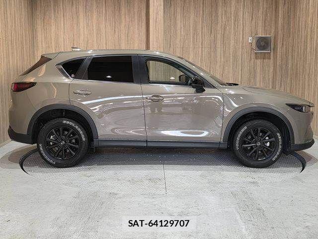 Mazda CX-5 2022-01 8828515-17